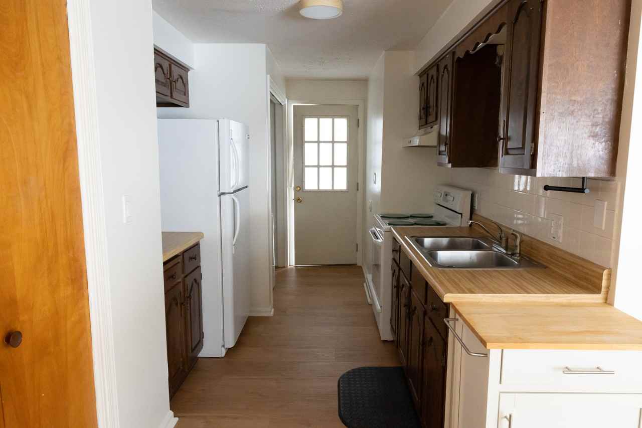 1000 Larchwood Rd - Photo 7 of 8