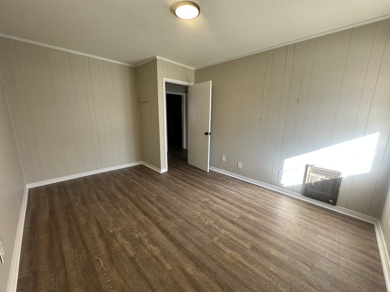 1929 4th Ave N #1927 - Photo 4 of 9