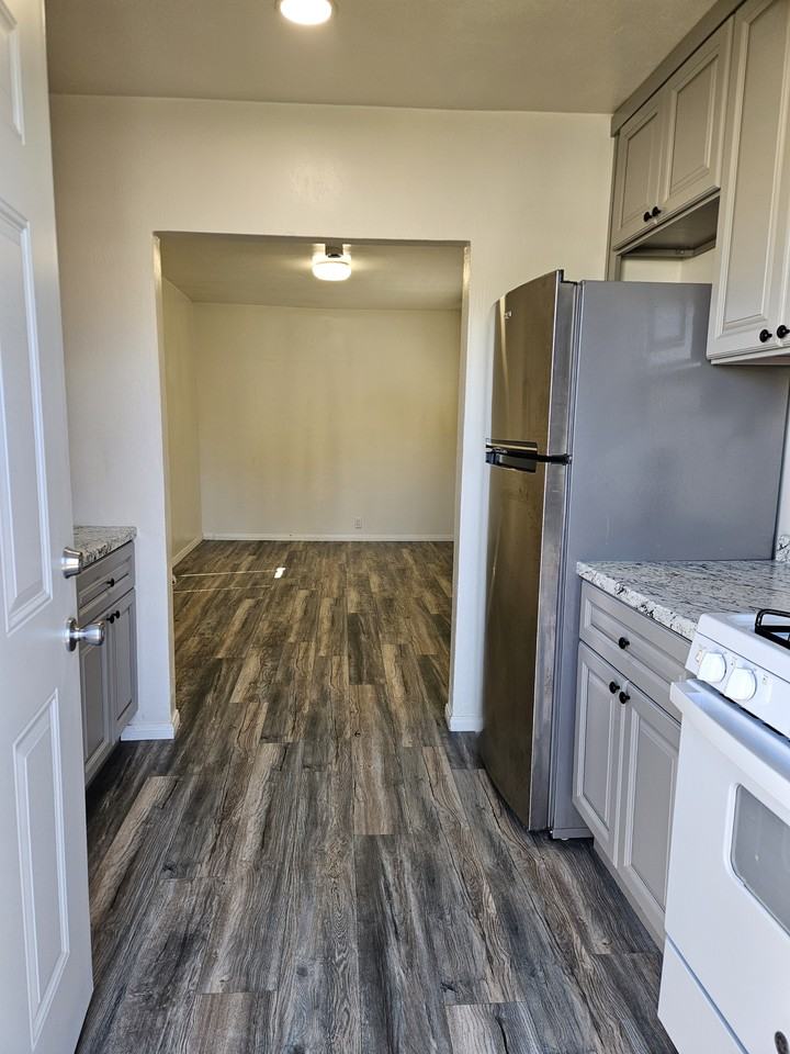 7055 University Ave #NA - Photo 5 of 11