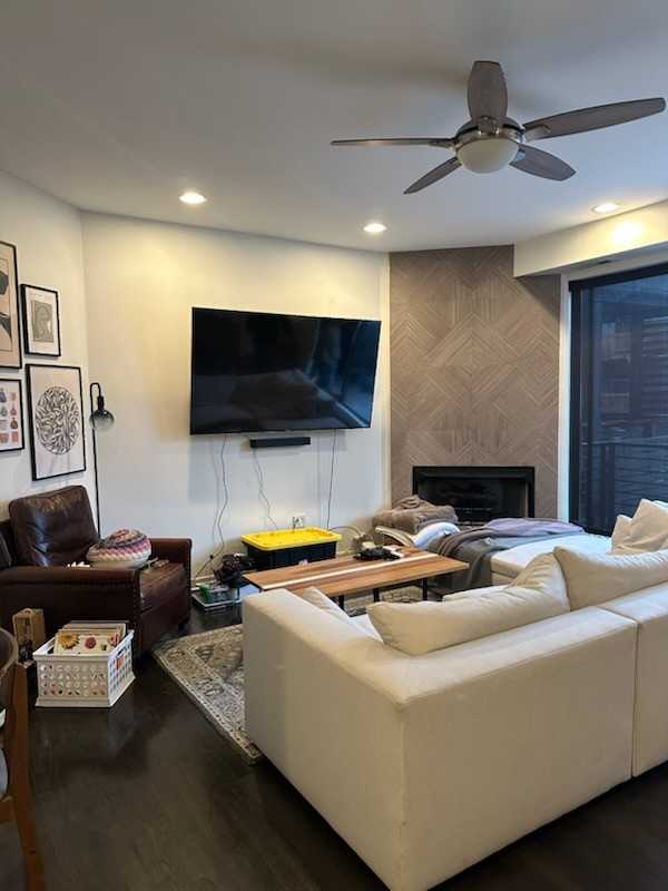 808 N Greenview Ave #808-2F - Photo 5 of 15