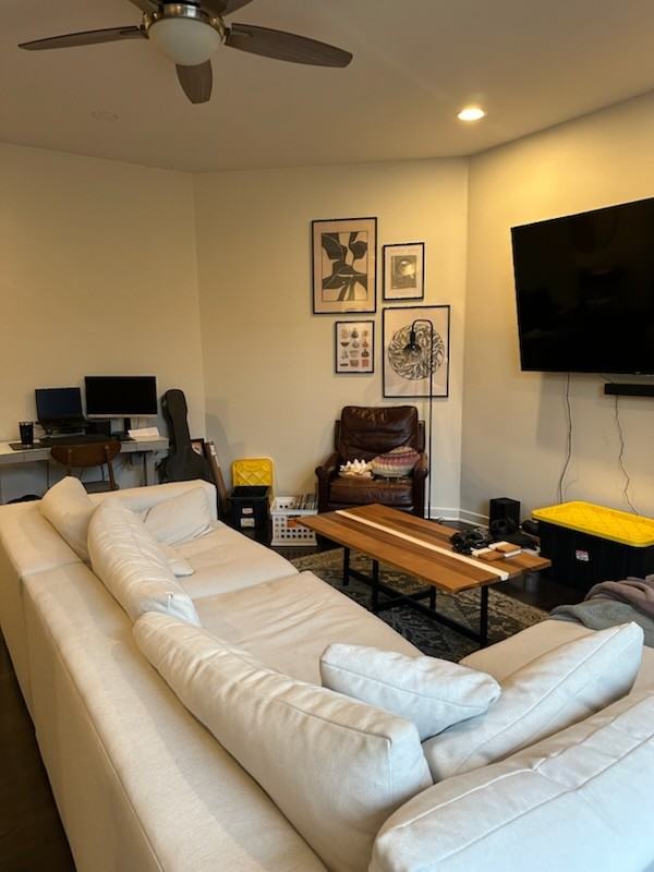 808 N Greenview Ave #808-2F - Photo 6 of 15