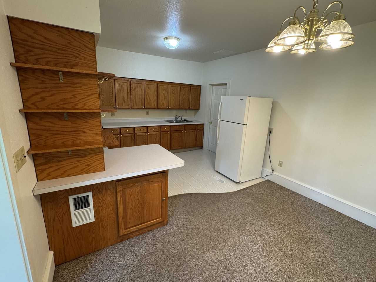 802 Franklin St #802 - Photo 6 of 16