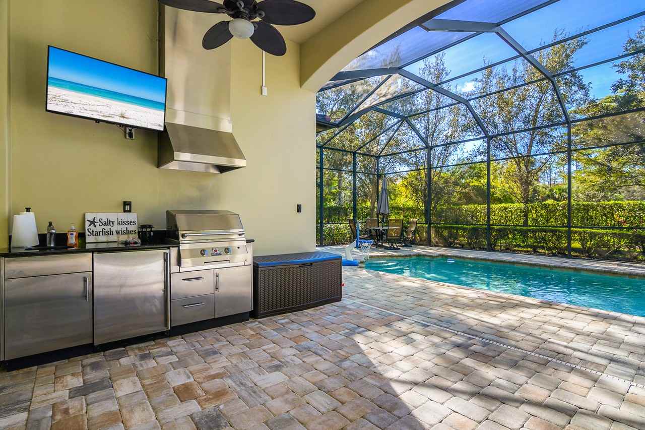 9325 Vercelli Ct #NA - Photo 5 of 20