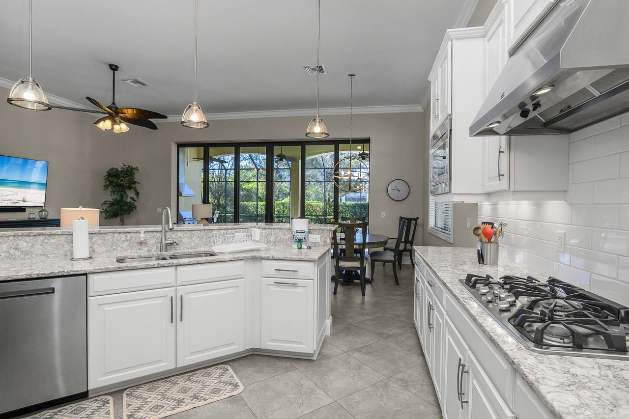 9325 Vercelli Ct #NA - Photo 7 of 20