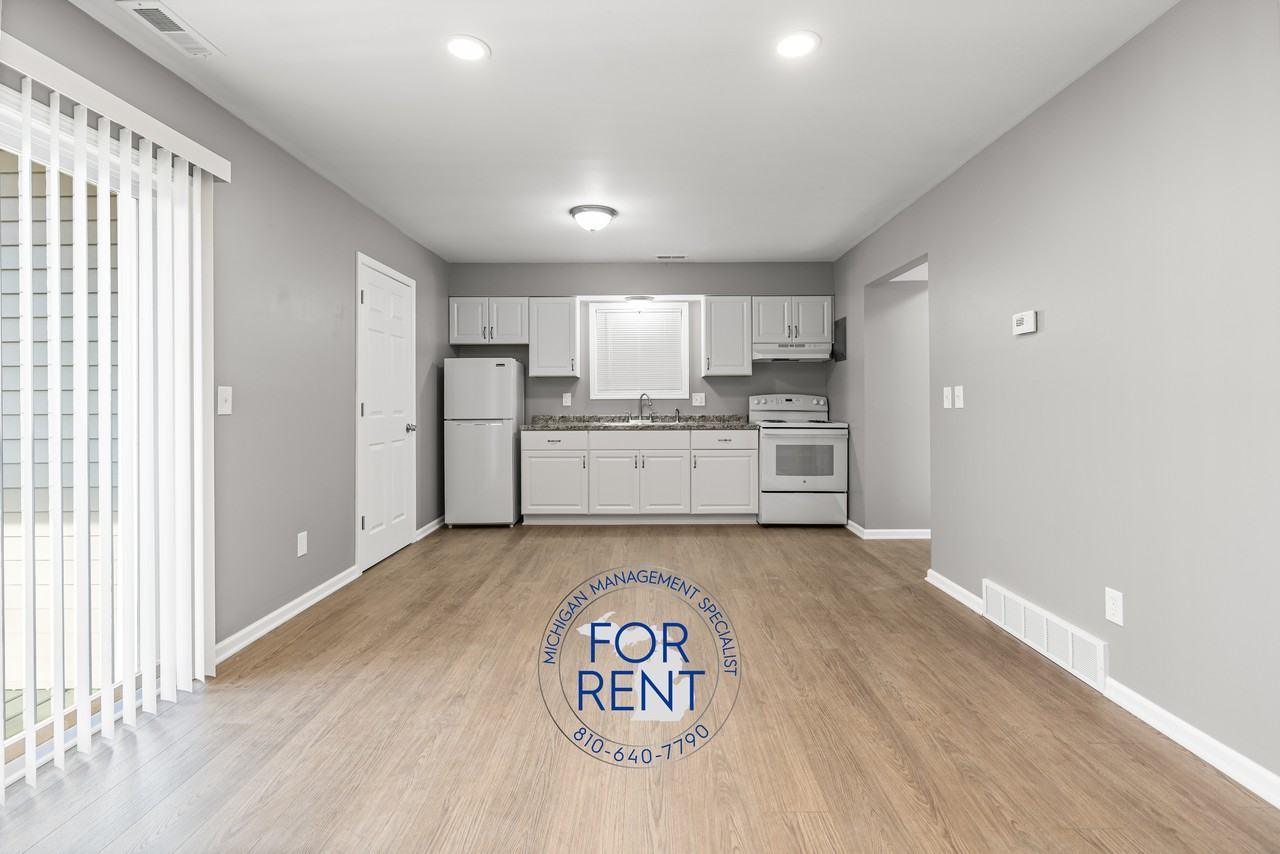 816 Asylum St 816 - 5 #5 - Photo 3 of 35