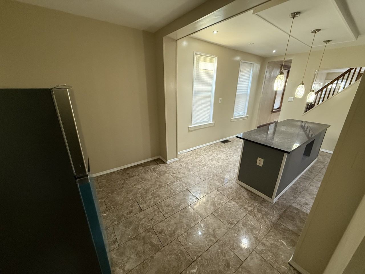 910 Mechanic St #1 - Photo 3 of 24
