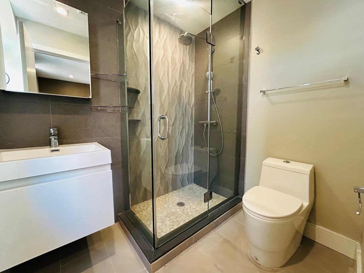 4525 Walnut Associates LP - Photo 4 of 21