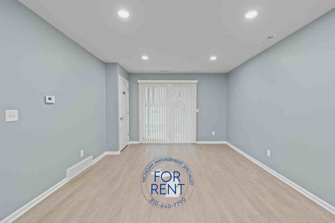 Asylum St 816 - 3 #3 - Photo 6 of 34