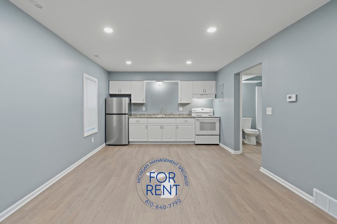 Asylum St 816 - 3 #3 - Photo 7 of 34