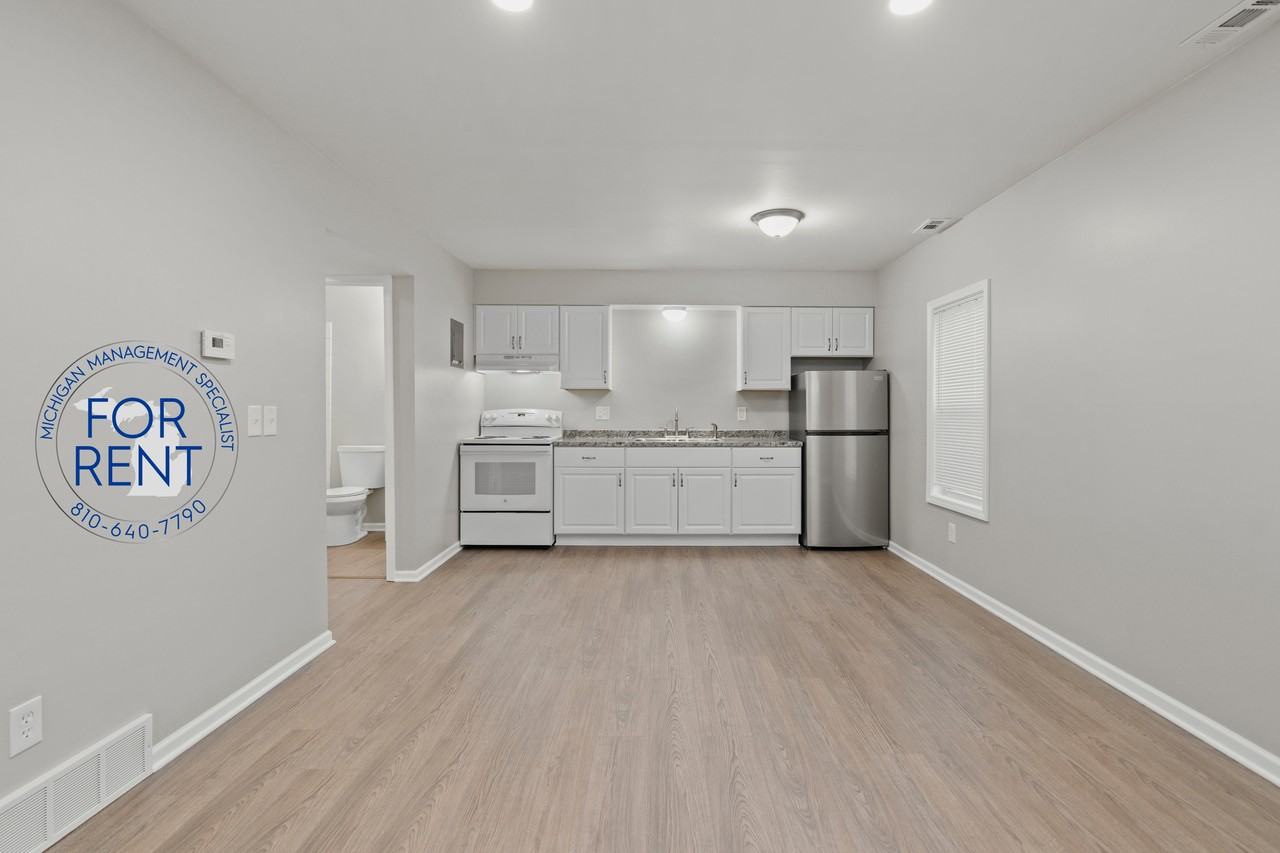 Asylum St 816 - 4 #4 - Photo 5 of 37