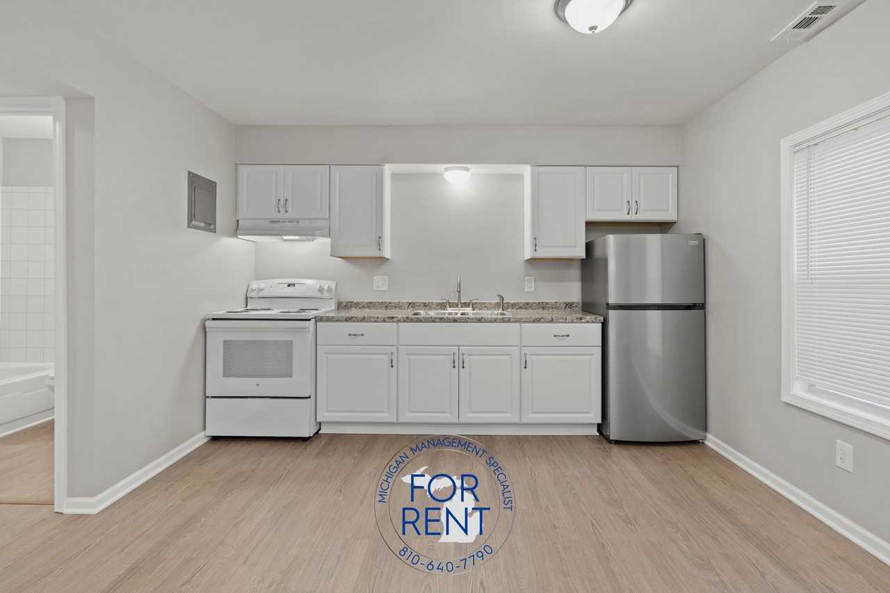 Asylum St 816 - 4 #4 - Photo 7 of 37