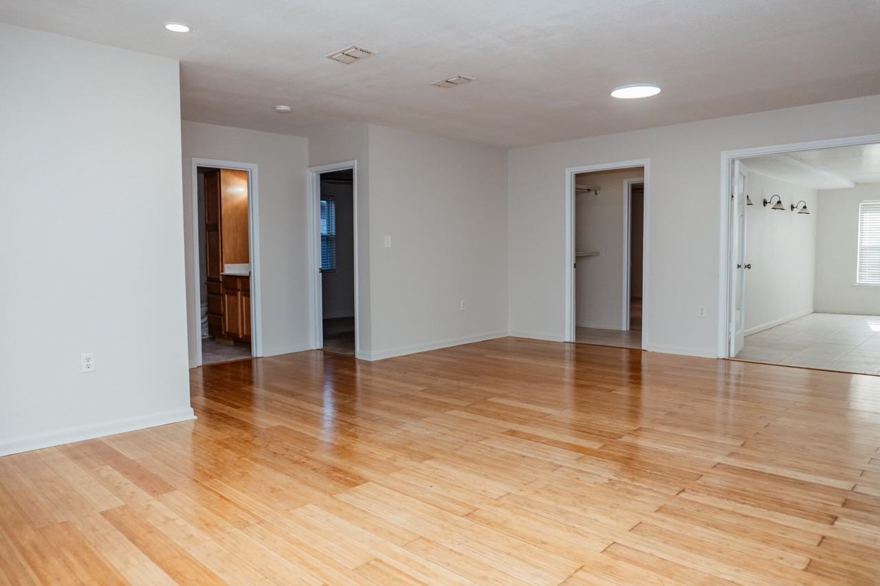 410 Tanglewood Dr #9 - Photo 7 of 42