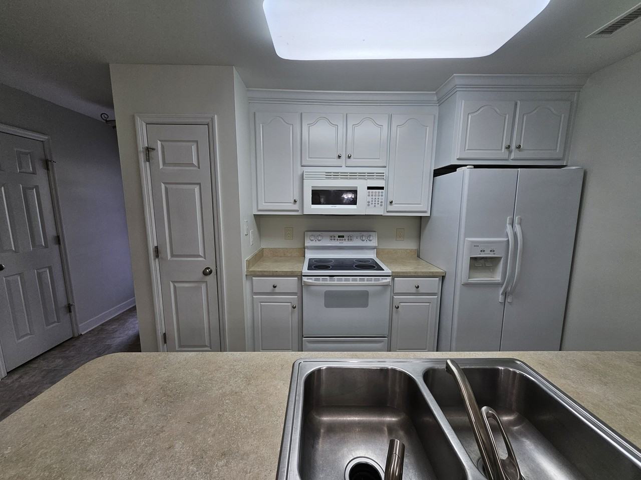 1307 S Taylor St #1 - Photo 3 of 19