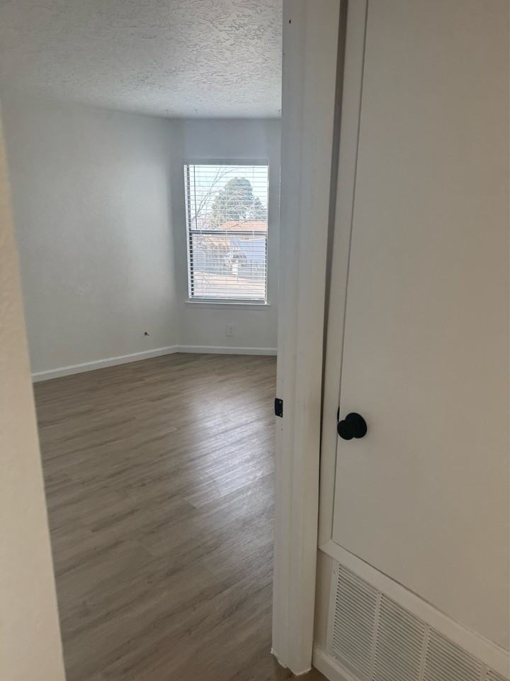 3500 Tulane Dr Ne #C - Photo 7 of 16