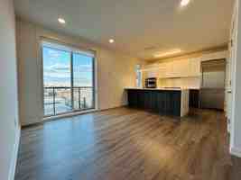 featured image of 952 N 3rd St