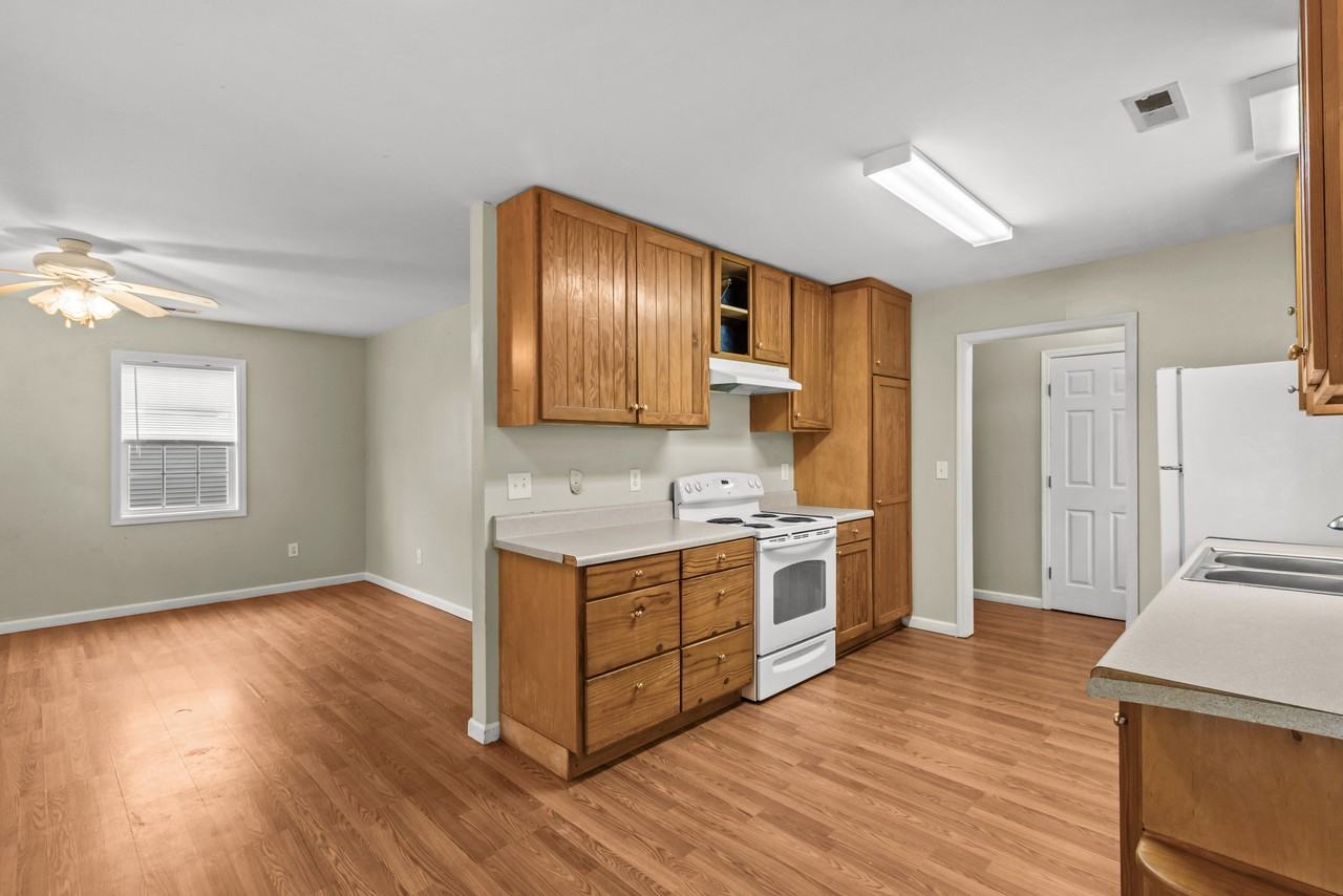 883 N Cool Ave #1 - Photo 7 of 50