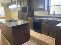 504 E Bradford St #1 - Photo 3 of 22