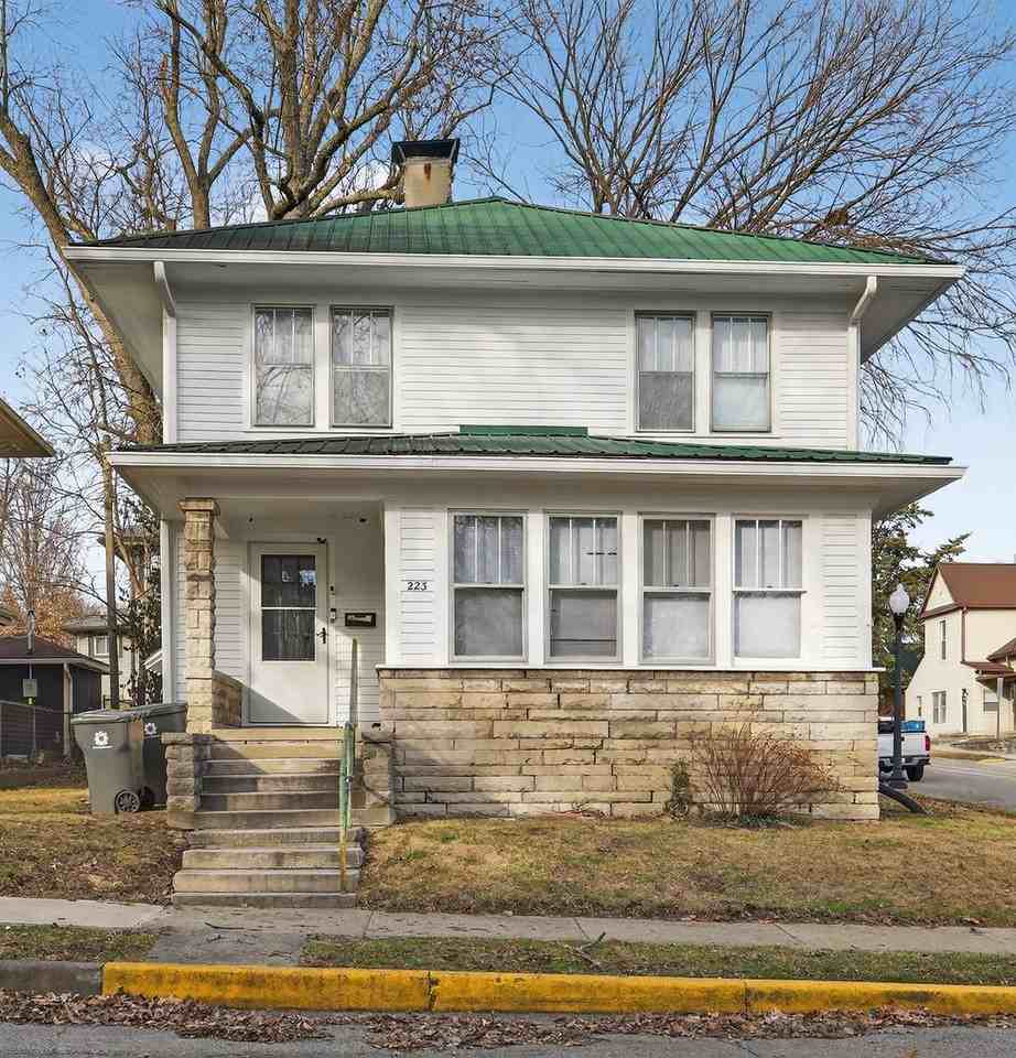 223 E 8th St - Photo 2 of 14