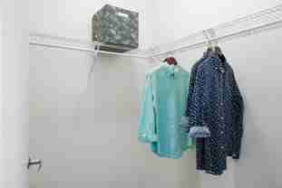 1221 Sw 11th Ave - Photo 1 of 1