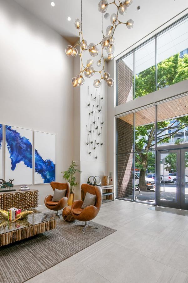 1221 Sw 11th Ave - Photo 2 of 41