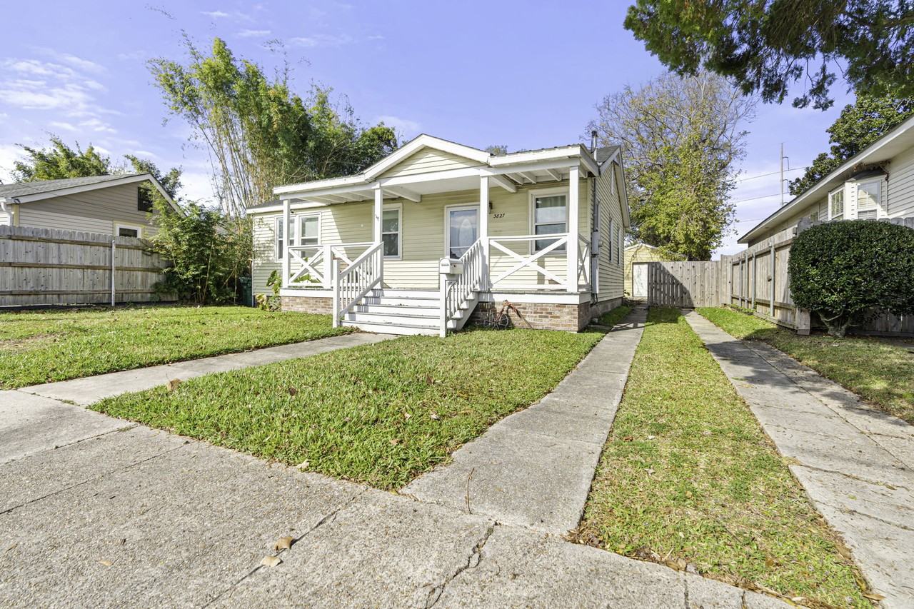 3827 Williams Pl #1 - Photo 2 of 16