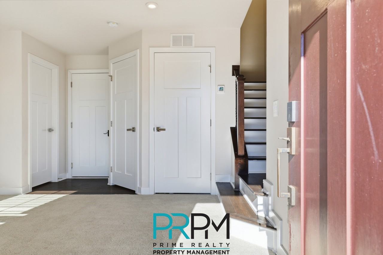 49 Itasca Dr #1 - Photo 3 of 29