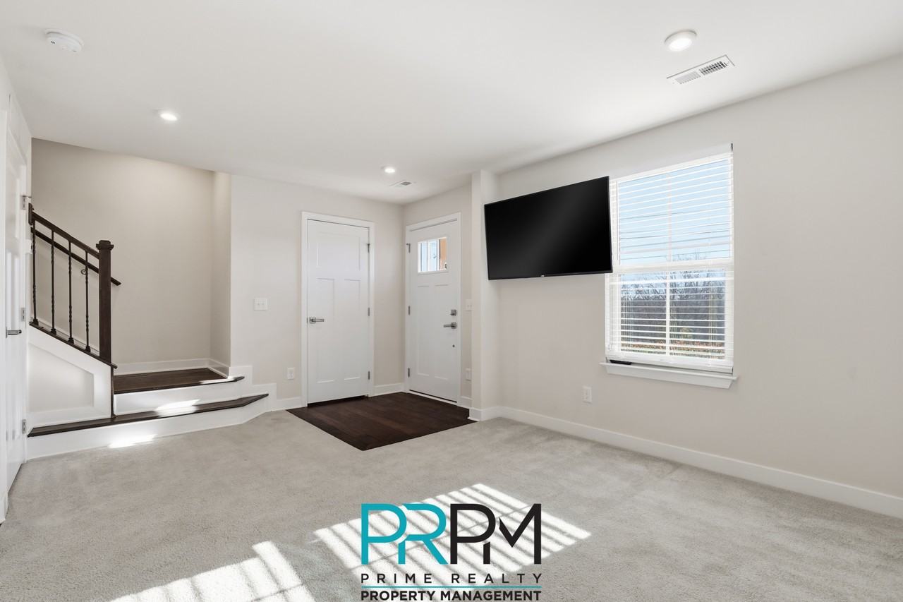 49 Itasca Dr #1 - Photo 5 of 29