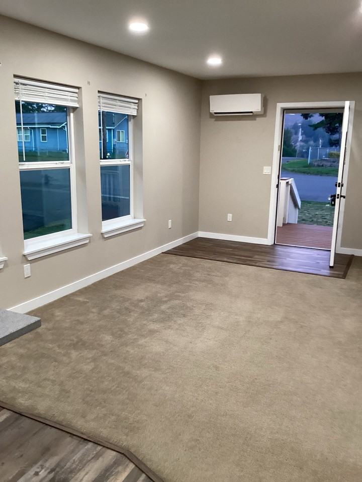 305 Southeast Elder Street *New* - A #A - Photo 2 of 15