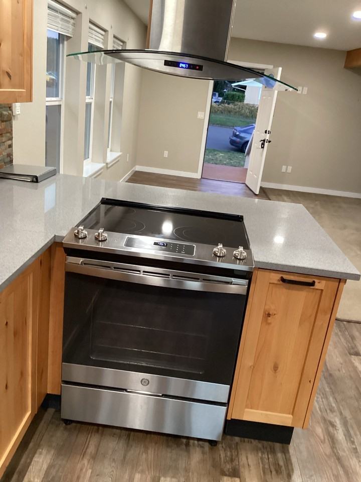 305 Southeast Elder Street *New* - A #A - Photo 3 of 15