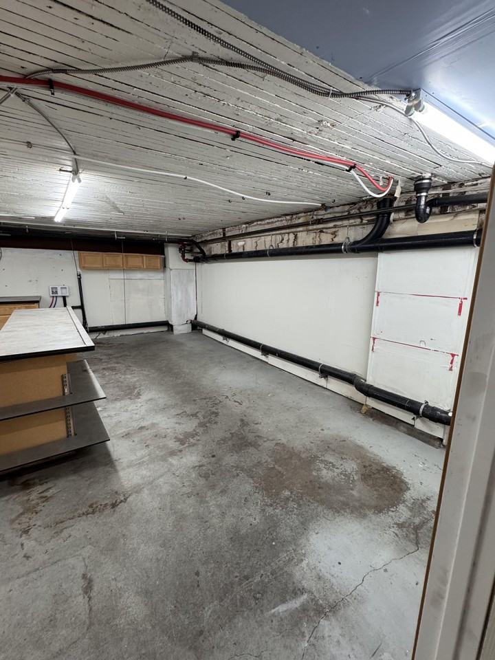 212 Alaskan Way South #009 - Photo 5 of 6