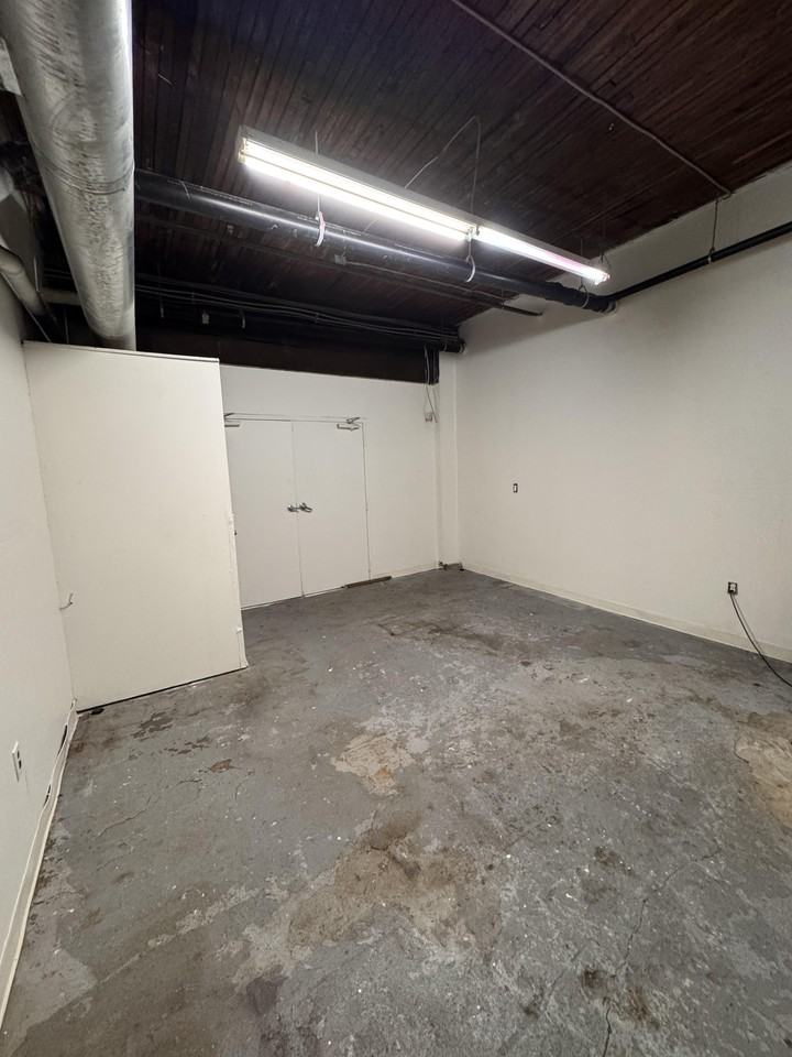 212 Alaskan Way South #006 - Photo 4 of 6