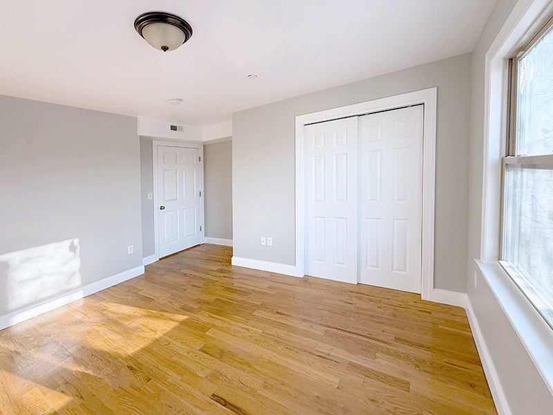 381 Communipaw Ave #2B - Photo 5 of 8