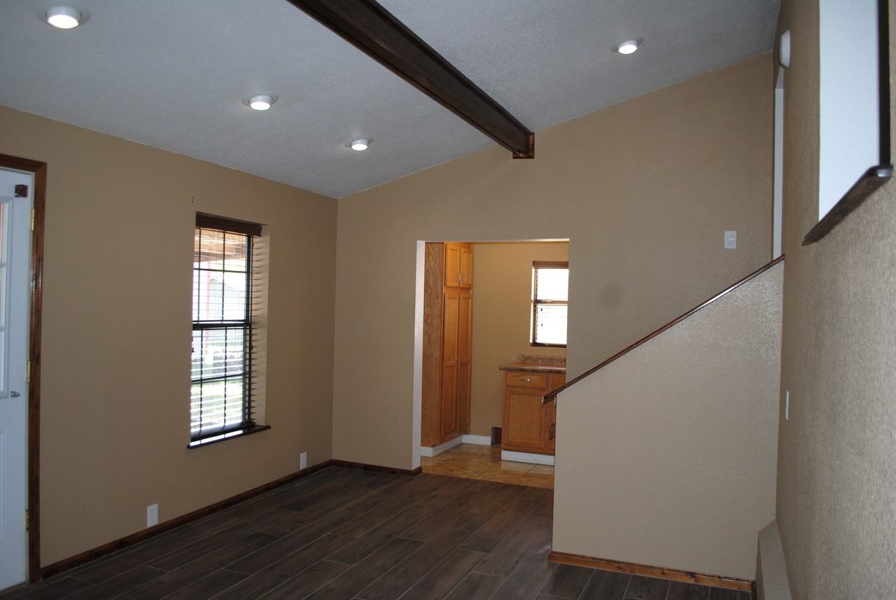 W Adams Ave #1 - Photo 3 of 33