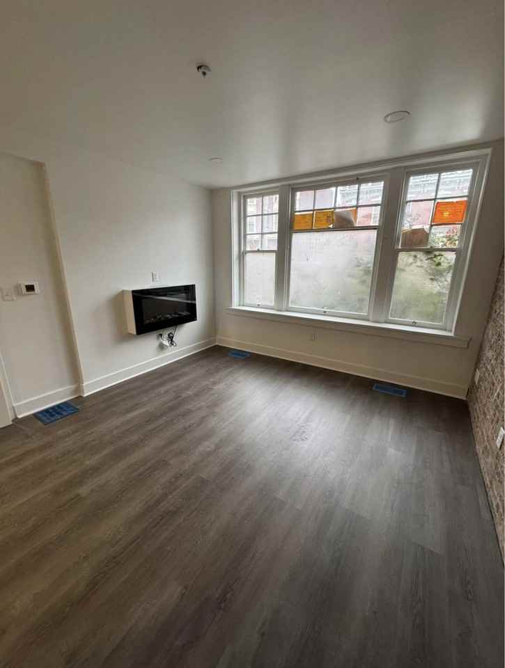 513 N 2nd St #1 - Photo 3 of 17