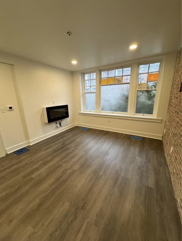 513 N 2nd St #1 - Photo 4 of 17