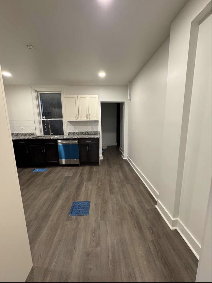 513 N 2nd St #1 - Photo 6 of 17