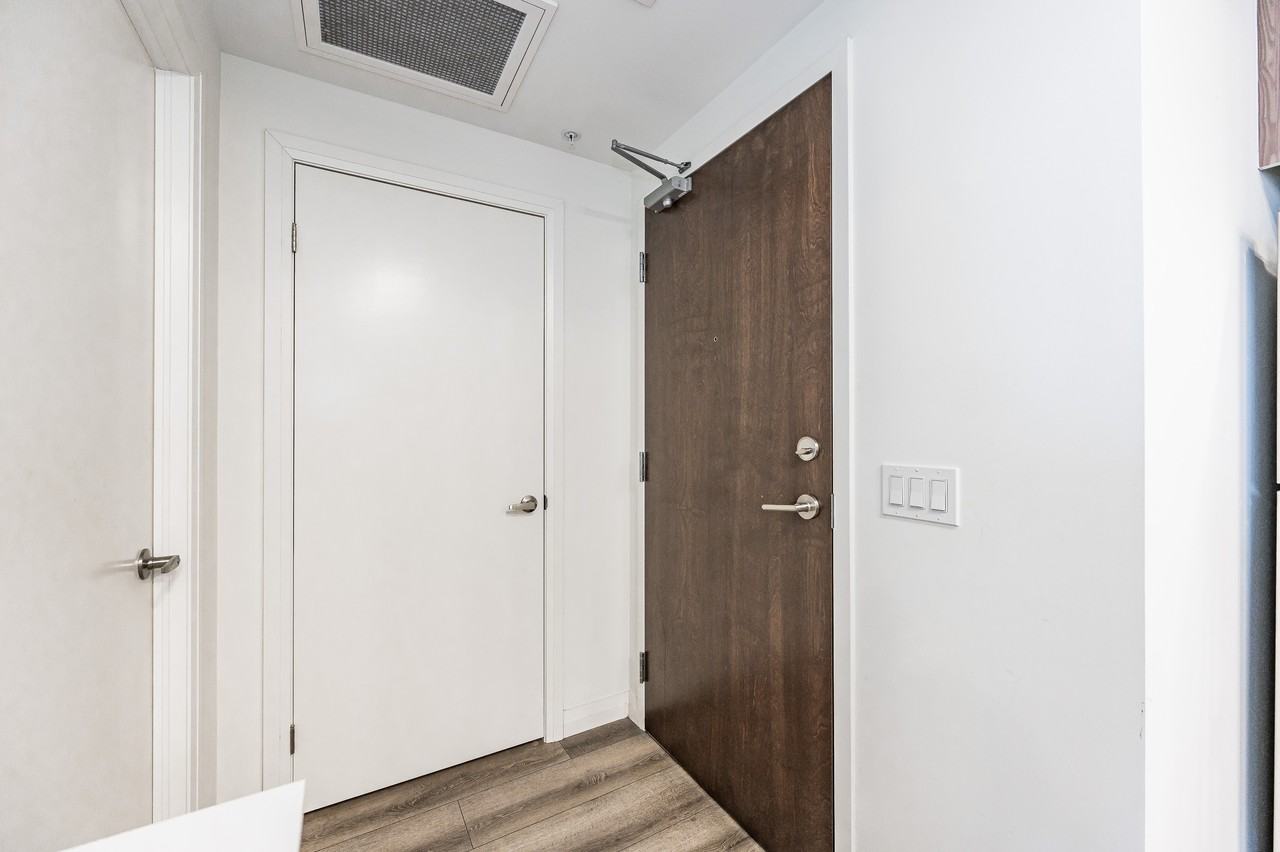 108 Garment Street #2201 - Photo 3 of 50