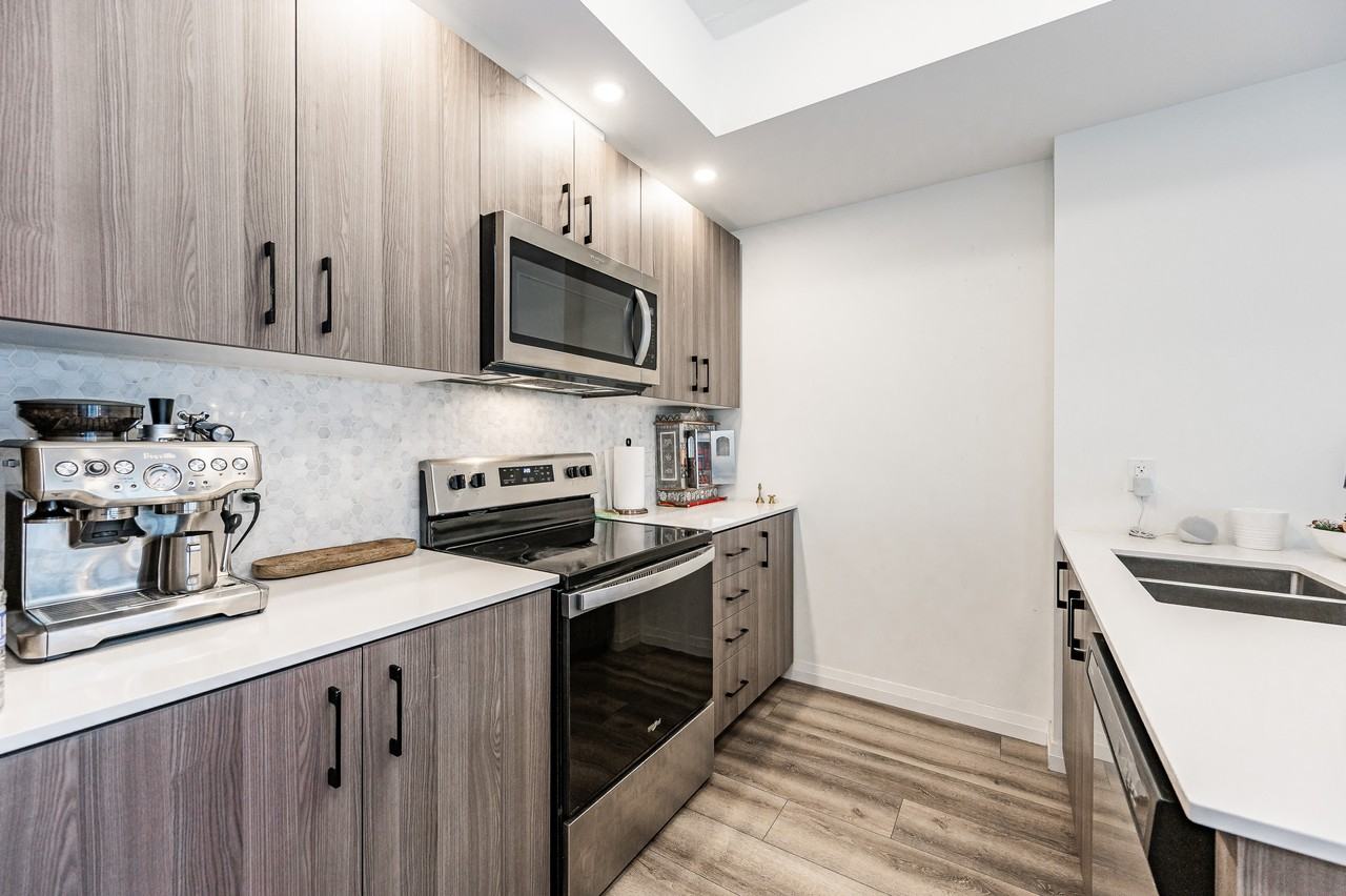 108 Garment Street #2201 - Photo 7 of 50