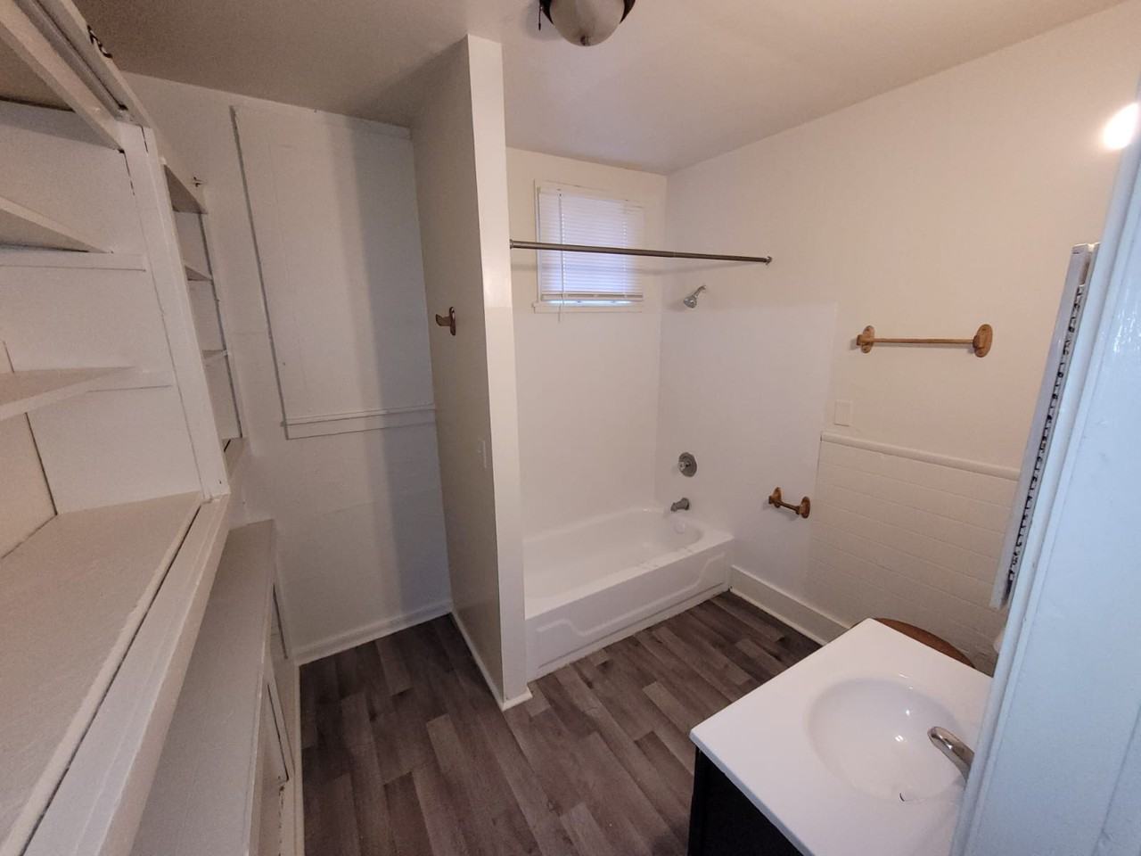 2008 W Greenfield Ave #A - Photo 4 of 9