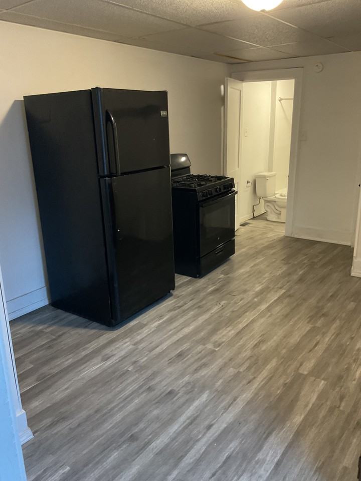 233 Thompson Run Rd #233 - Photo 4 of 9