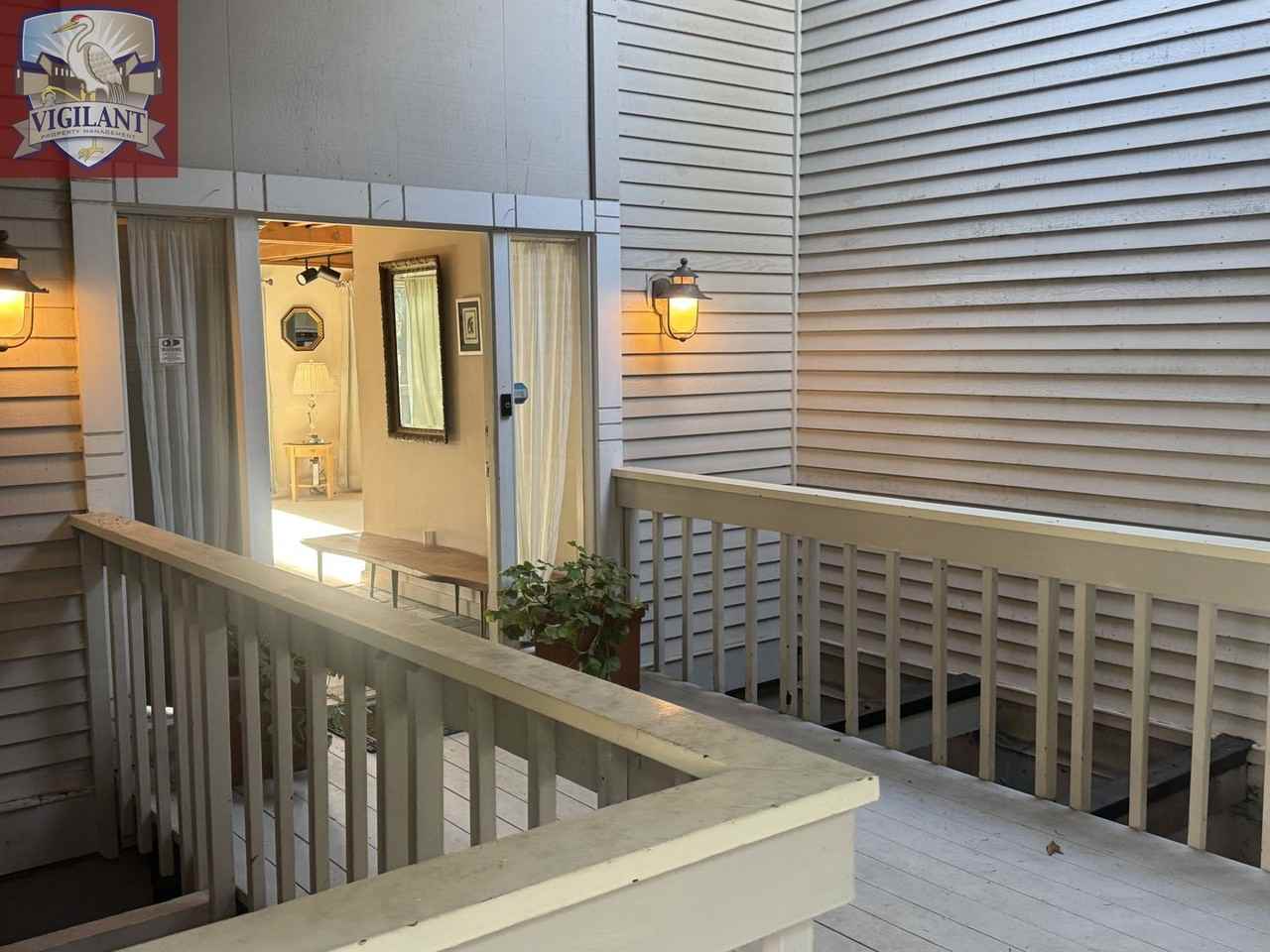 8601 Se Evergreen Hwy - Photo 2 of 50