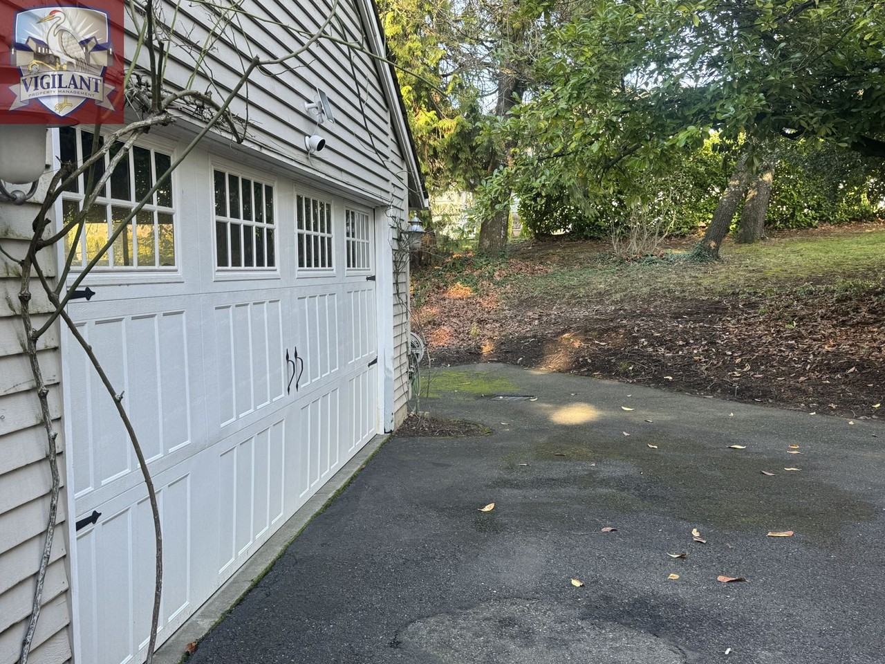 8601 Se Evergreen Hwy - Photo 5 of 50