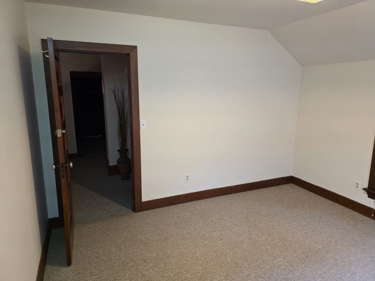 1308 Nw 20th Ave - Photo 7 of 17