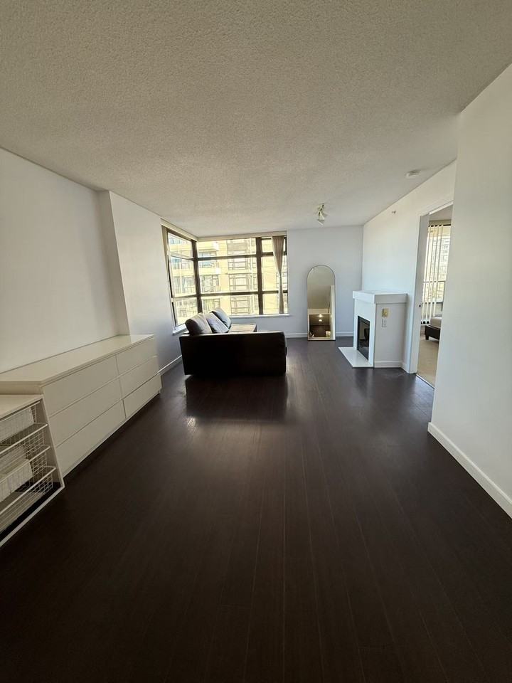 8100 Lansdowne Road - Photo 3 of 17