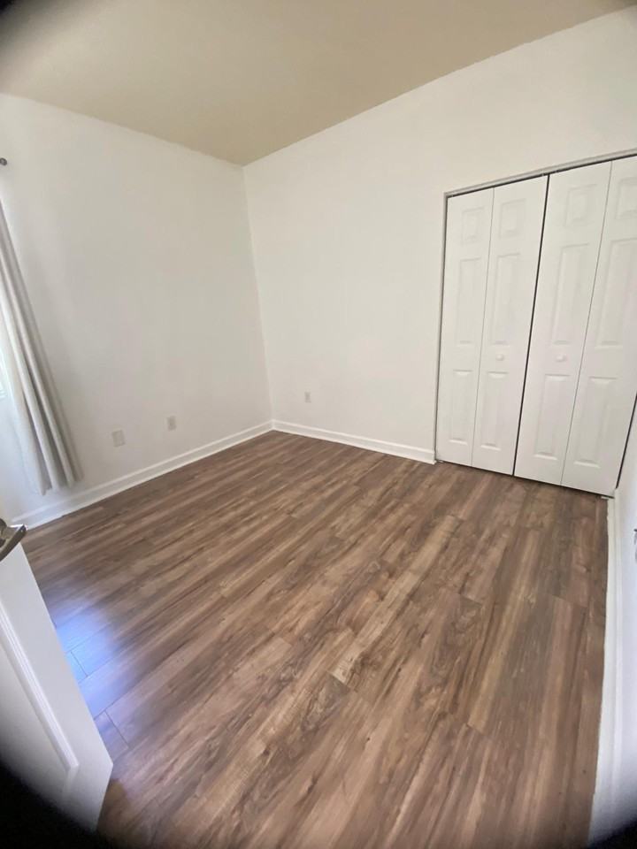 2934 Se 1st Dr #1 - Photo 4 of 19