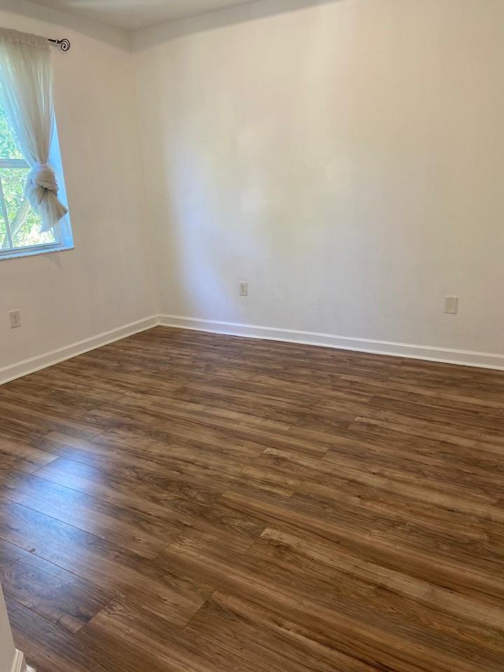 2934 Se 1st Dr #1 - Photo 7 of 19