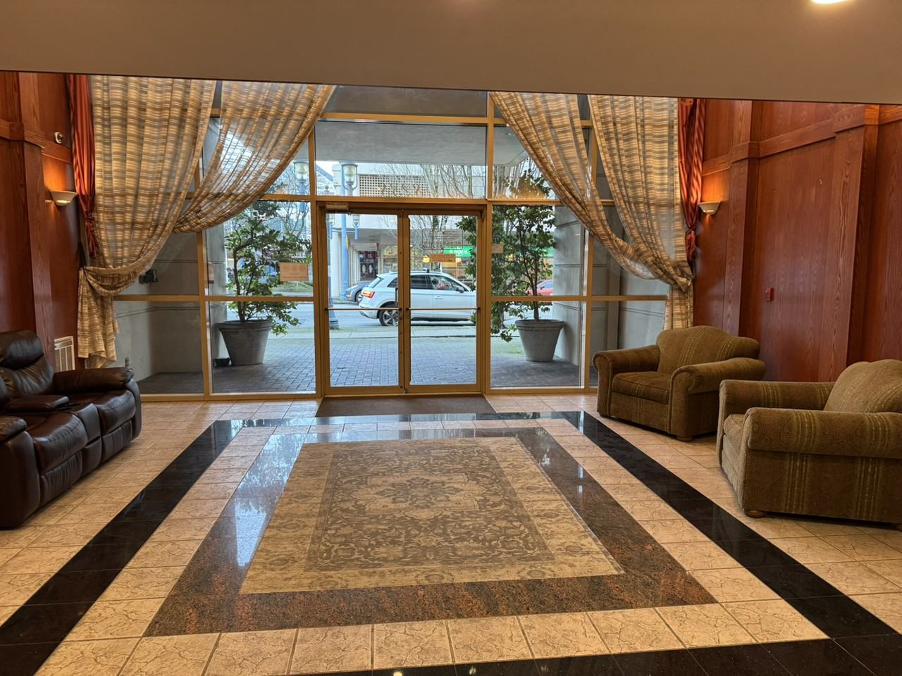 8238 Saba Rd - Photo 4 of 14