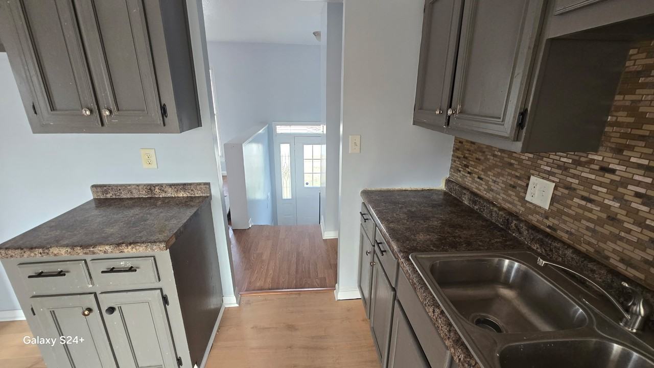 5515 Dollar Hide South Dr #1 - Photo 5 of 19