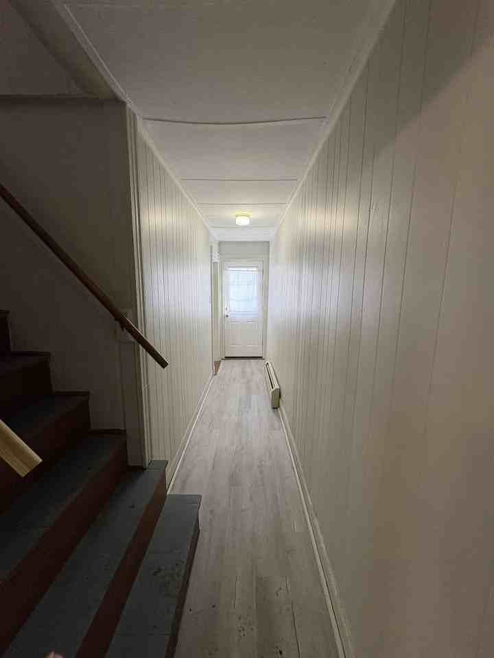 28 Spring St #2 - Photo 5 of 7