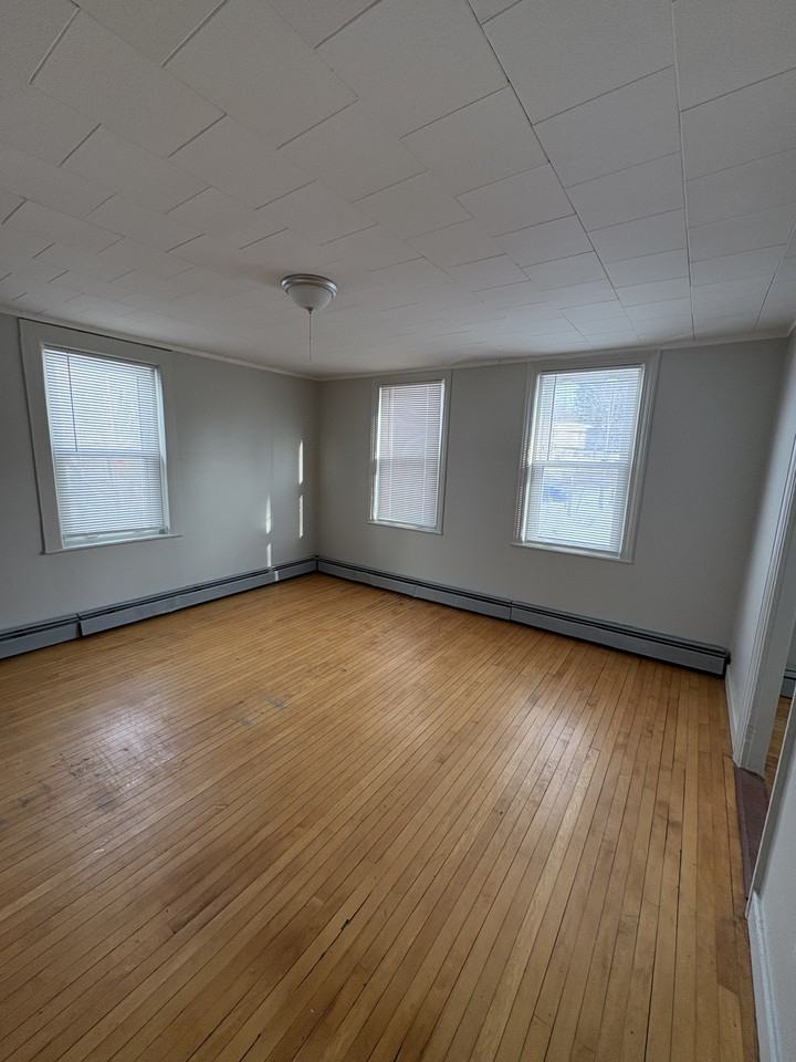 28 Spring St #2 - Photo 7 of 7